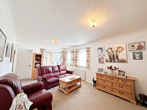 Living Room - click for photo gallery